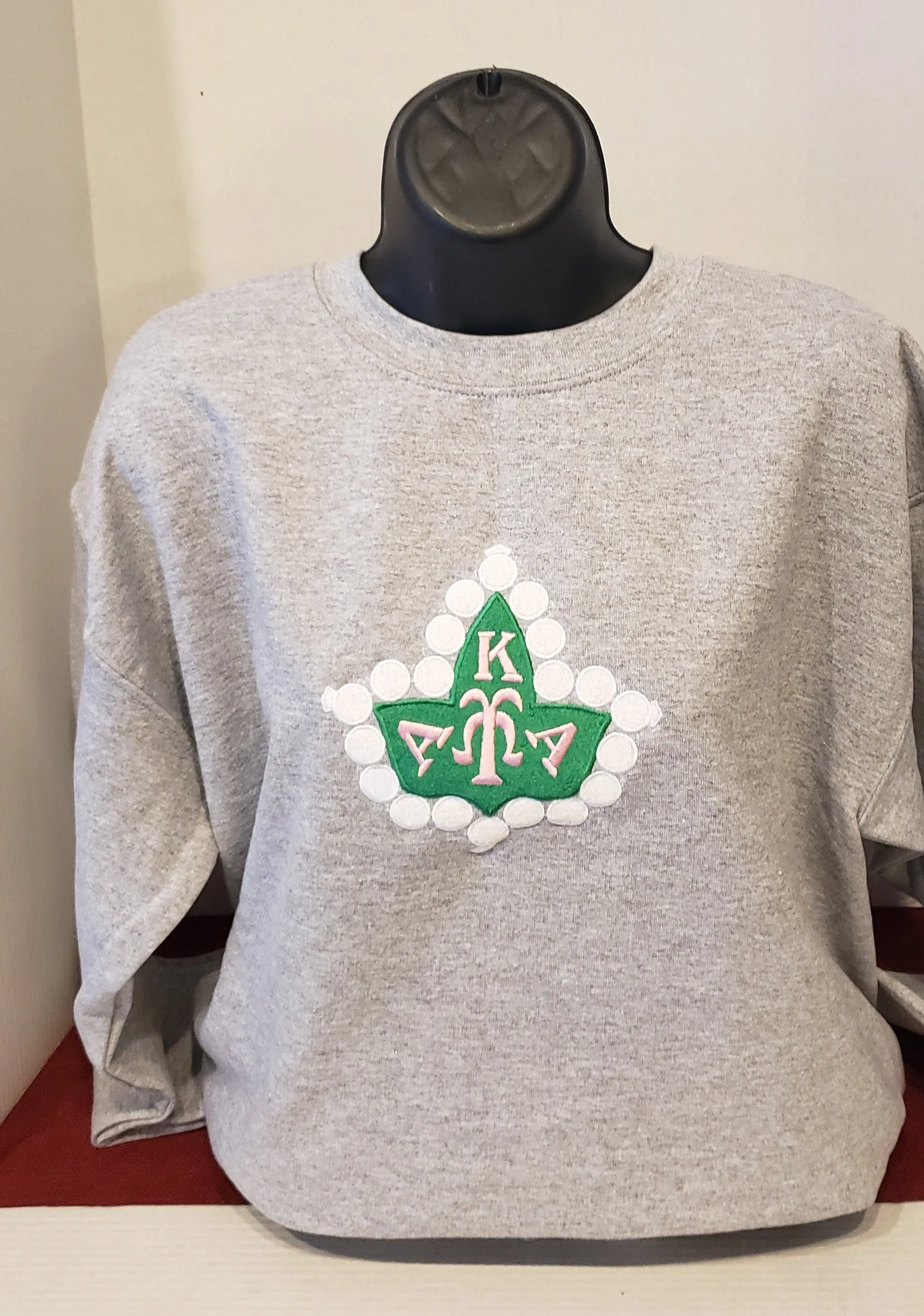 ALPHA KAPPA ALPHA IVY CREWNECK SWEATSHIRT( Green IVY)