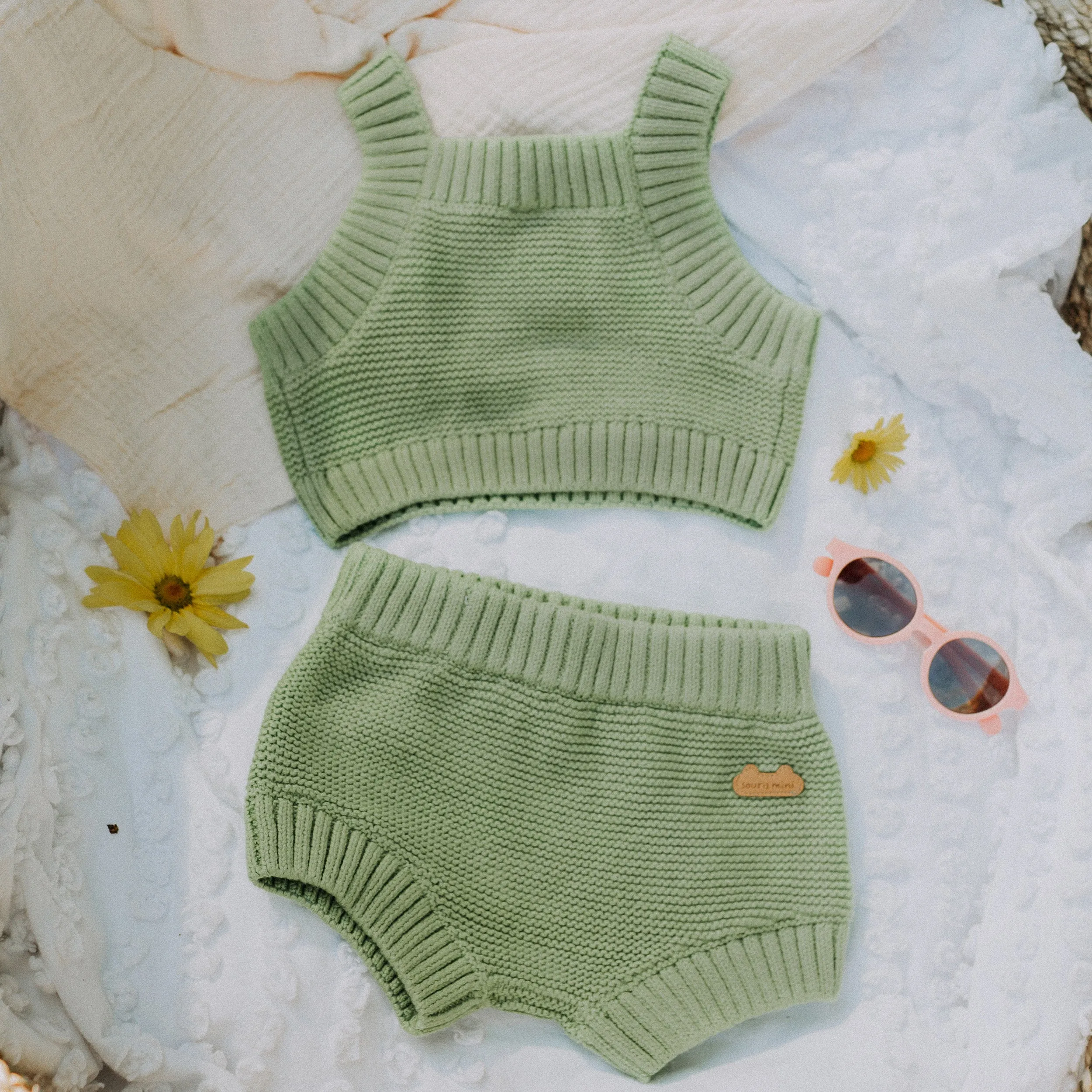 Camisole verte en maille, naissance || Green tank top in knitwear, newborn