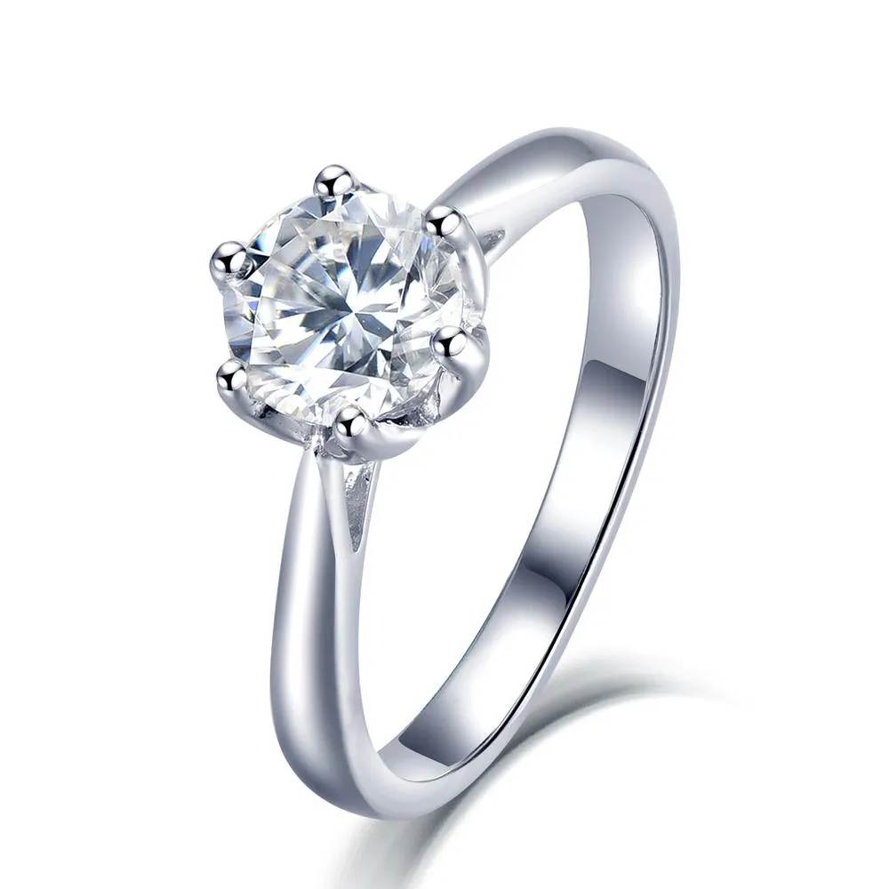 Classic Six Claw Design, 1.00ct Round Cut