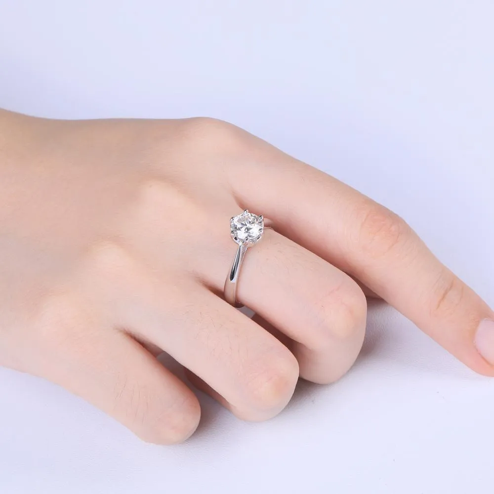Classic Six Claw Design, 1.00ct Round Cut