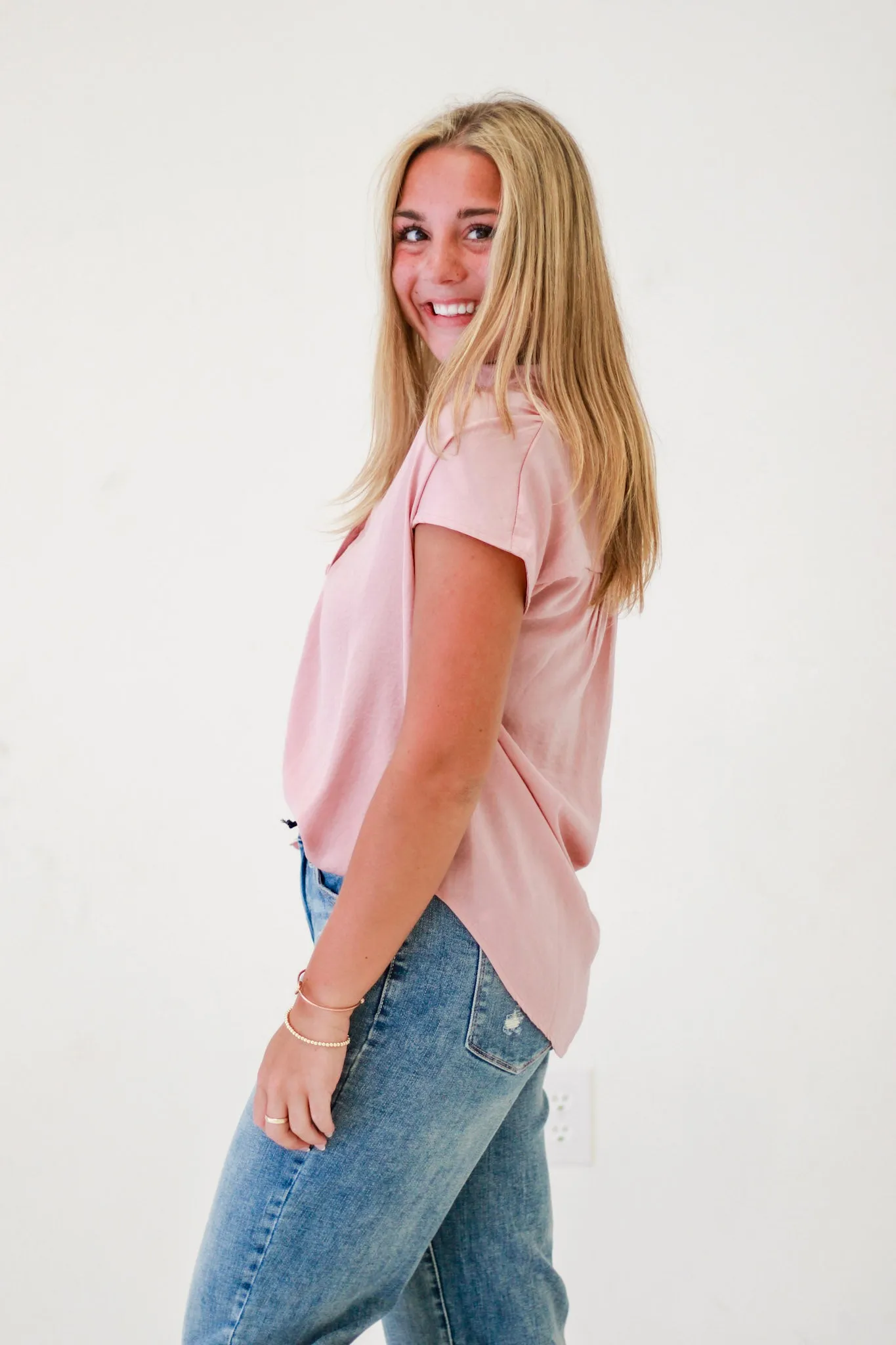 Effortless Charm Blouse in Dusty Pink