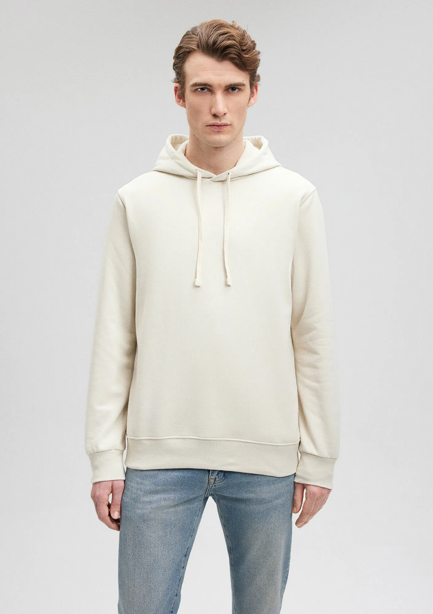Hooded White Basic Sweatshirt