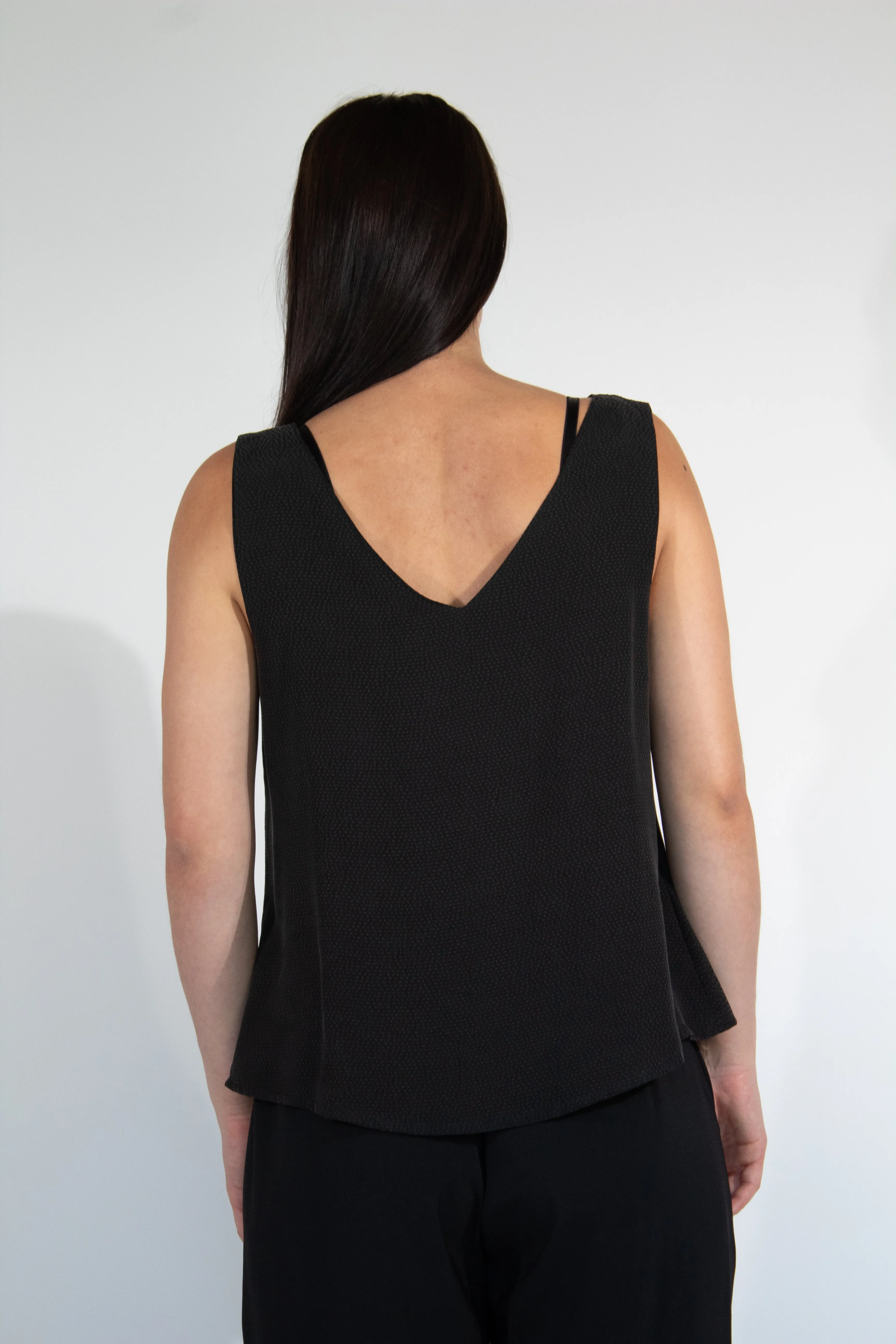 Jaclyn M Pearl Blouse - Black