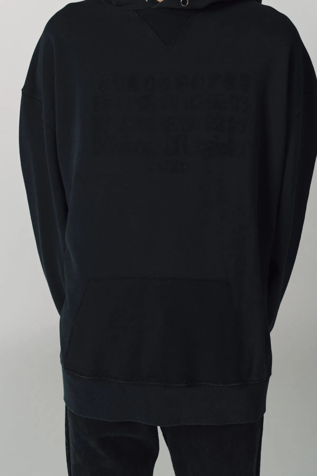 MAISON MARGIELA | REVERSE LOGO HOODED SWEATSHIRT