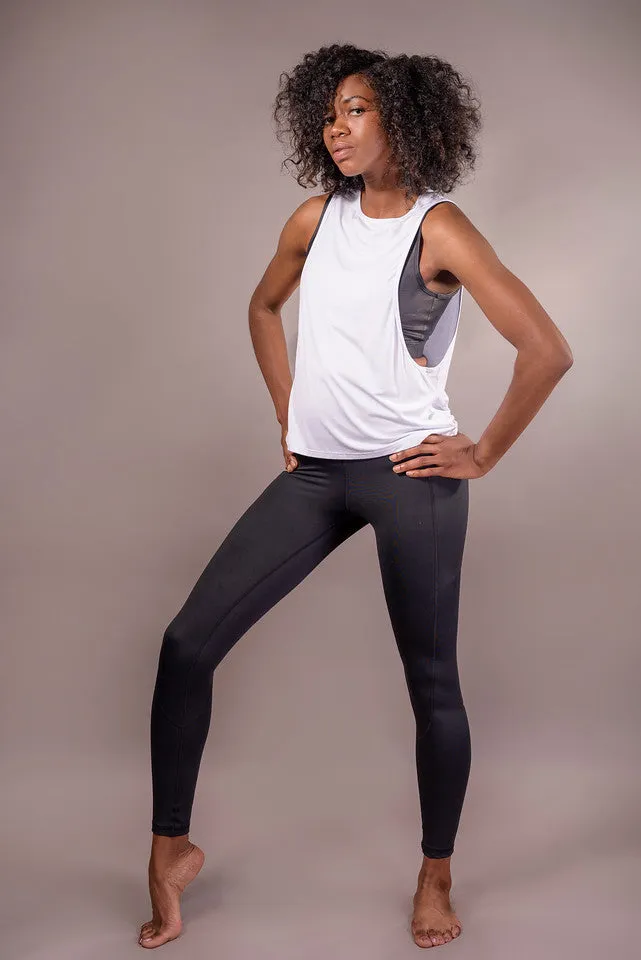 Muscle tank in white