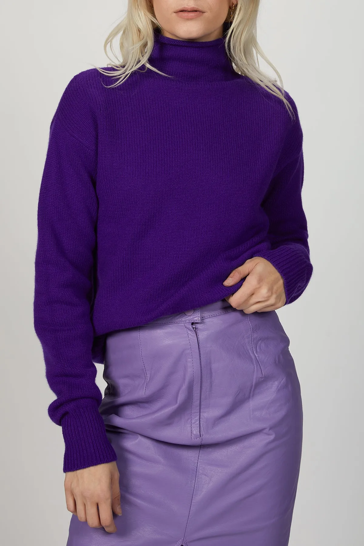 PURE CASHMERE SWEATER