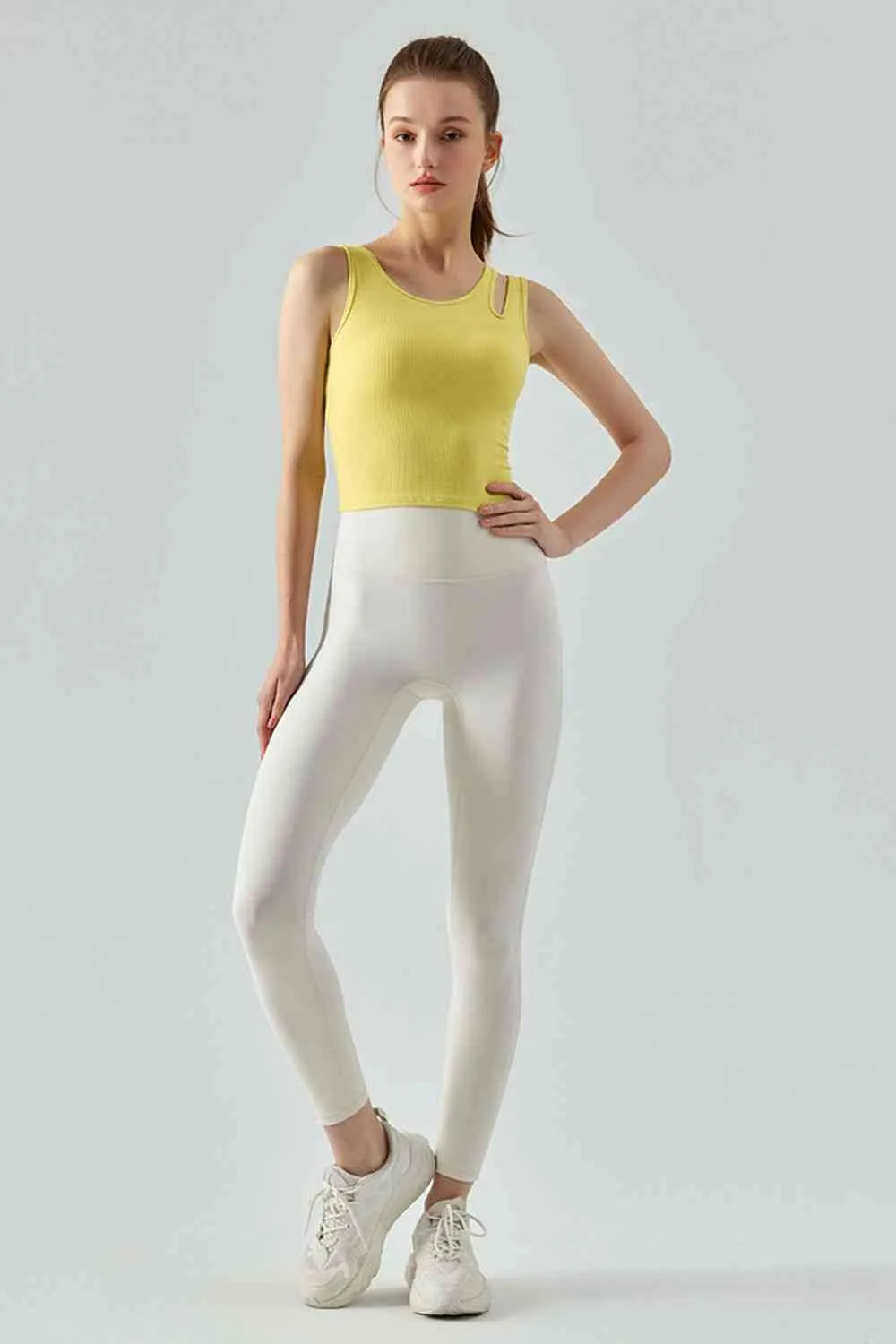Ribbed Round Neck Sports Tank Top