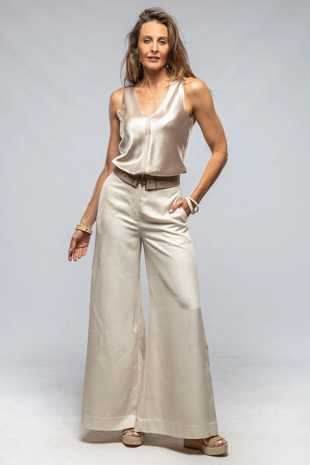 Salamanca Raw Center Hem Top In Bone