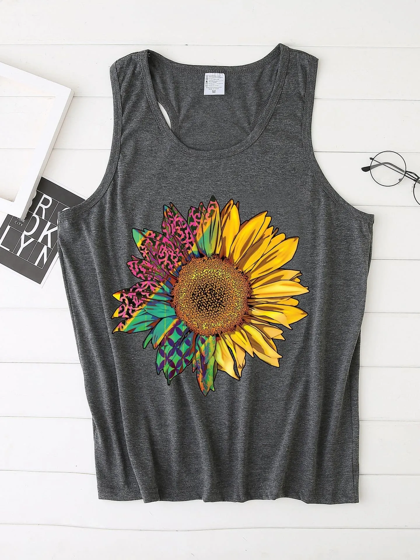 Themeisles Popular Flower Print Loose Tank Top