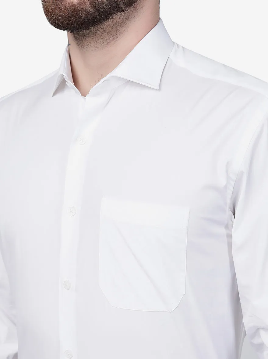 White Solid Regular Fit Formal Shirt | JadeBlue