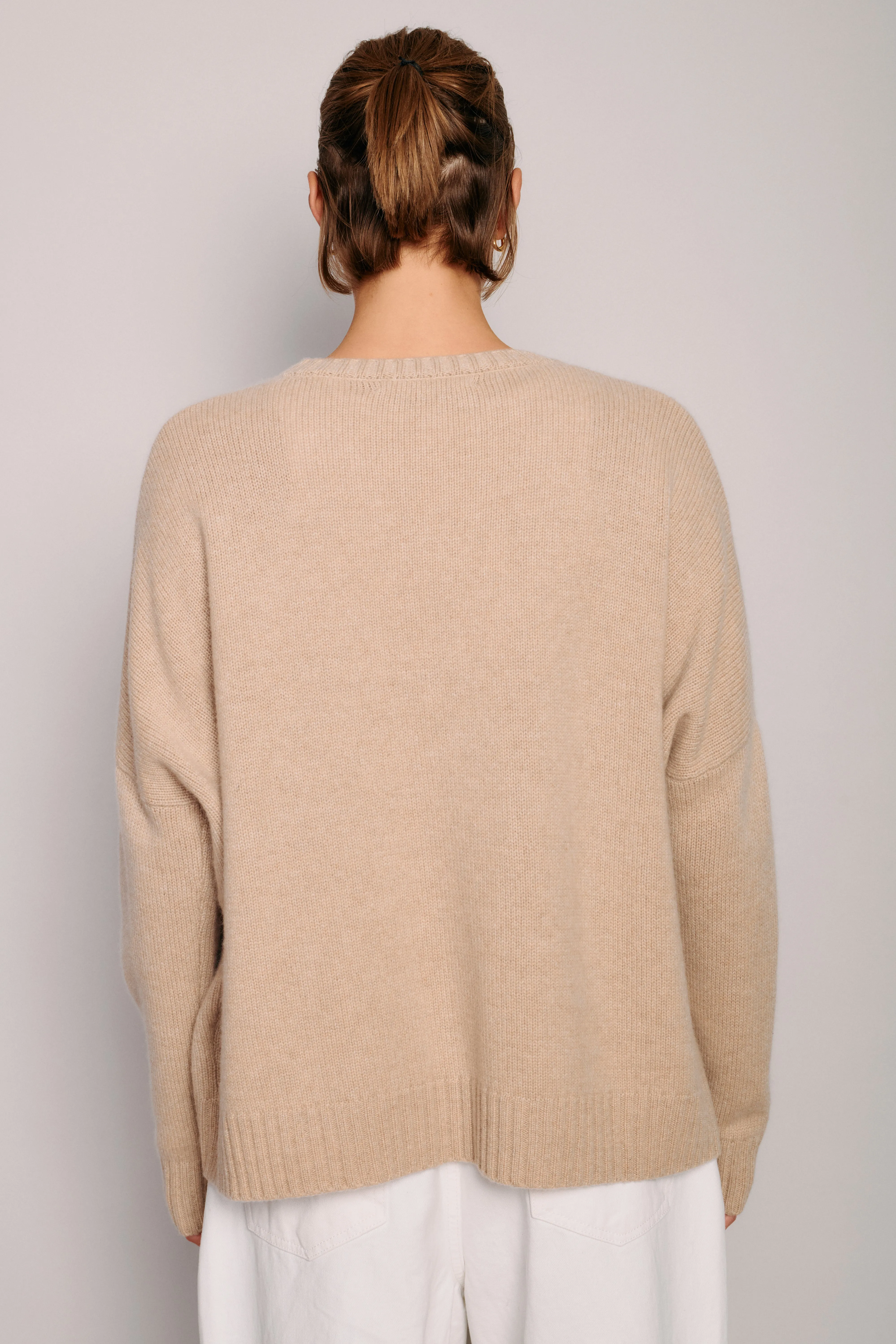 Wide Cashmere Pullover in Beige Melange